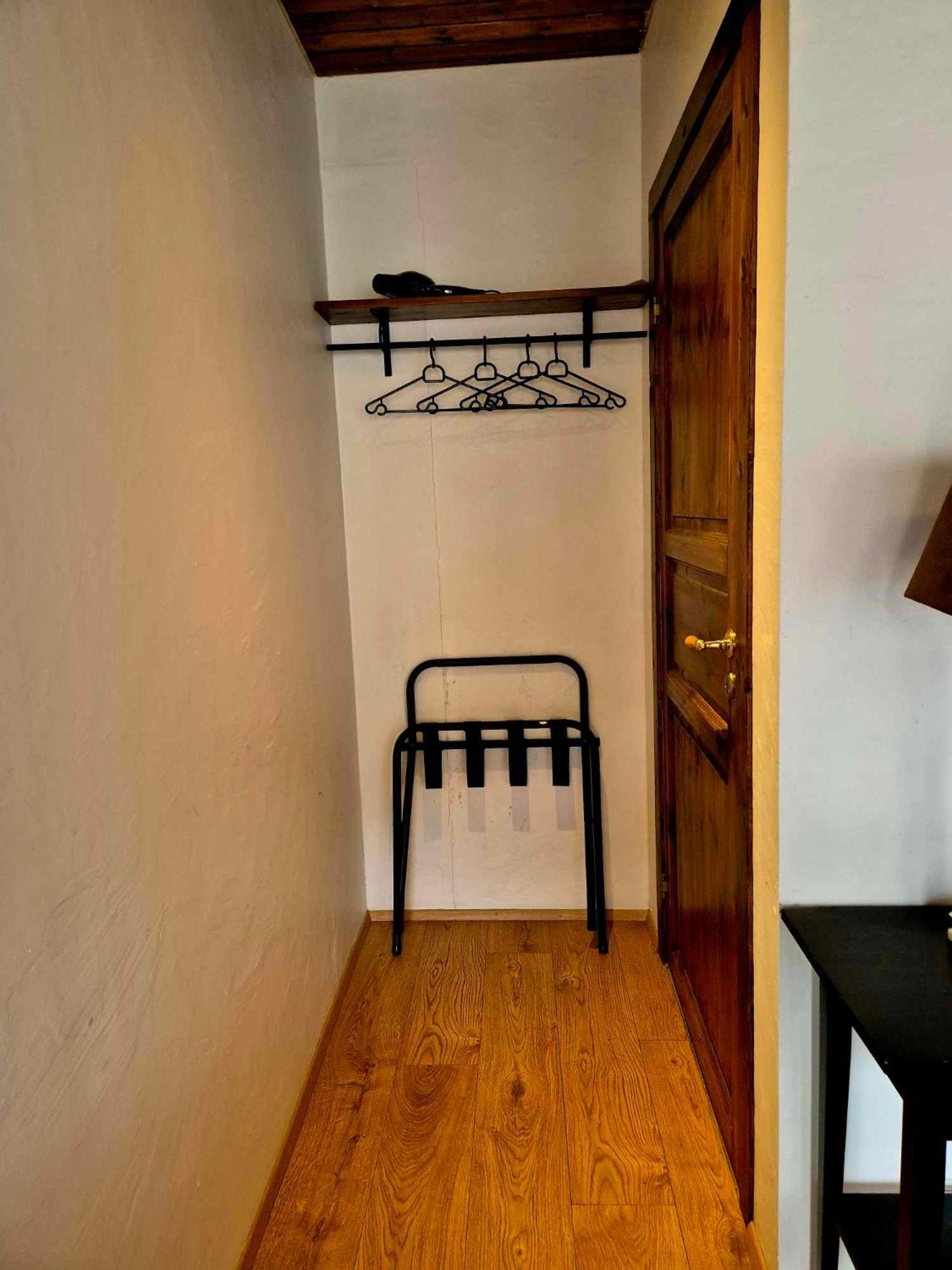 Beautiful Guestroom To Rent With A Mountain View Лаугарватн Екстериор снимка